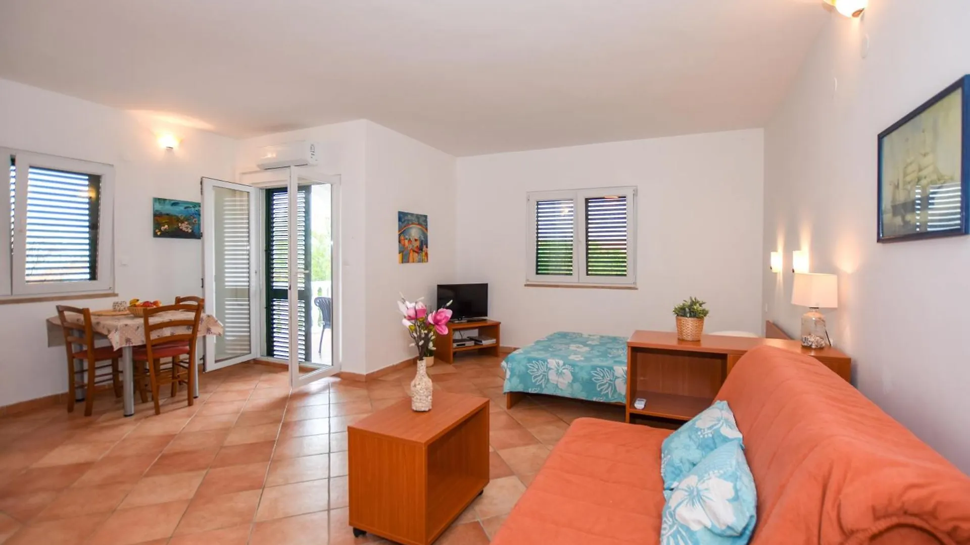 Rose Wind Apartments Pag Town